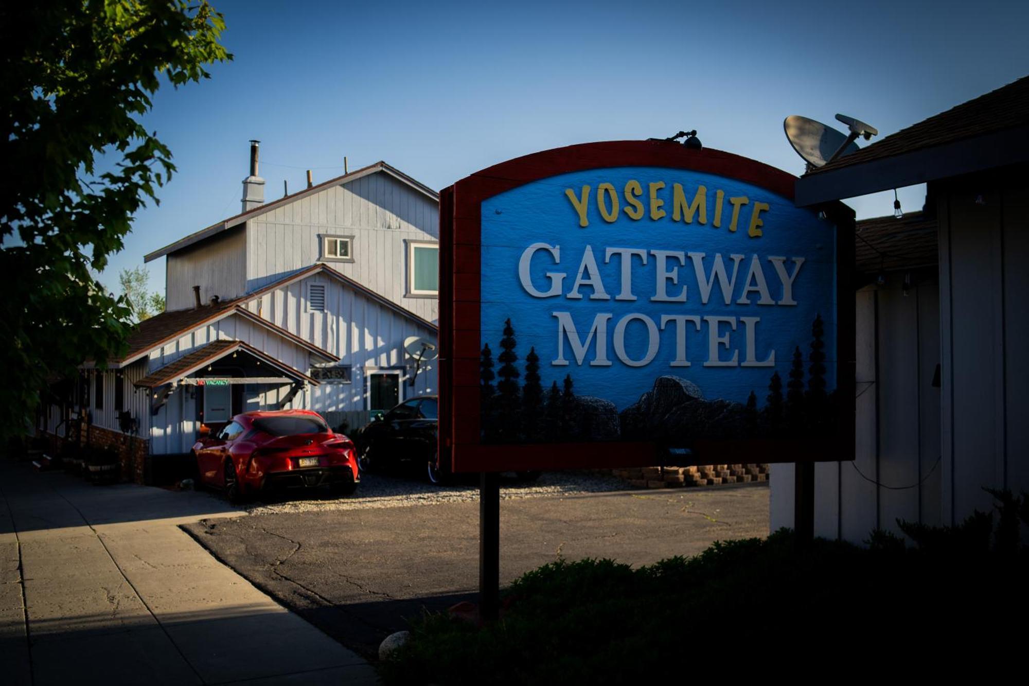 Yosemite Gateway Motel Lee Vining Eksteriør billede