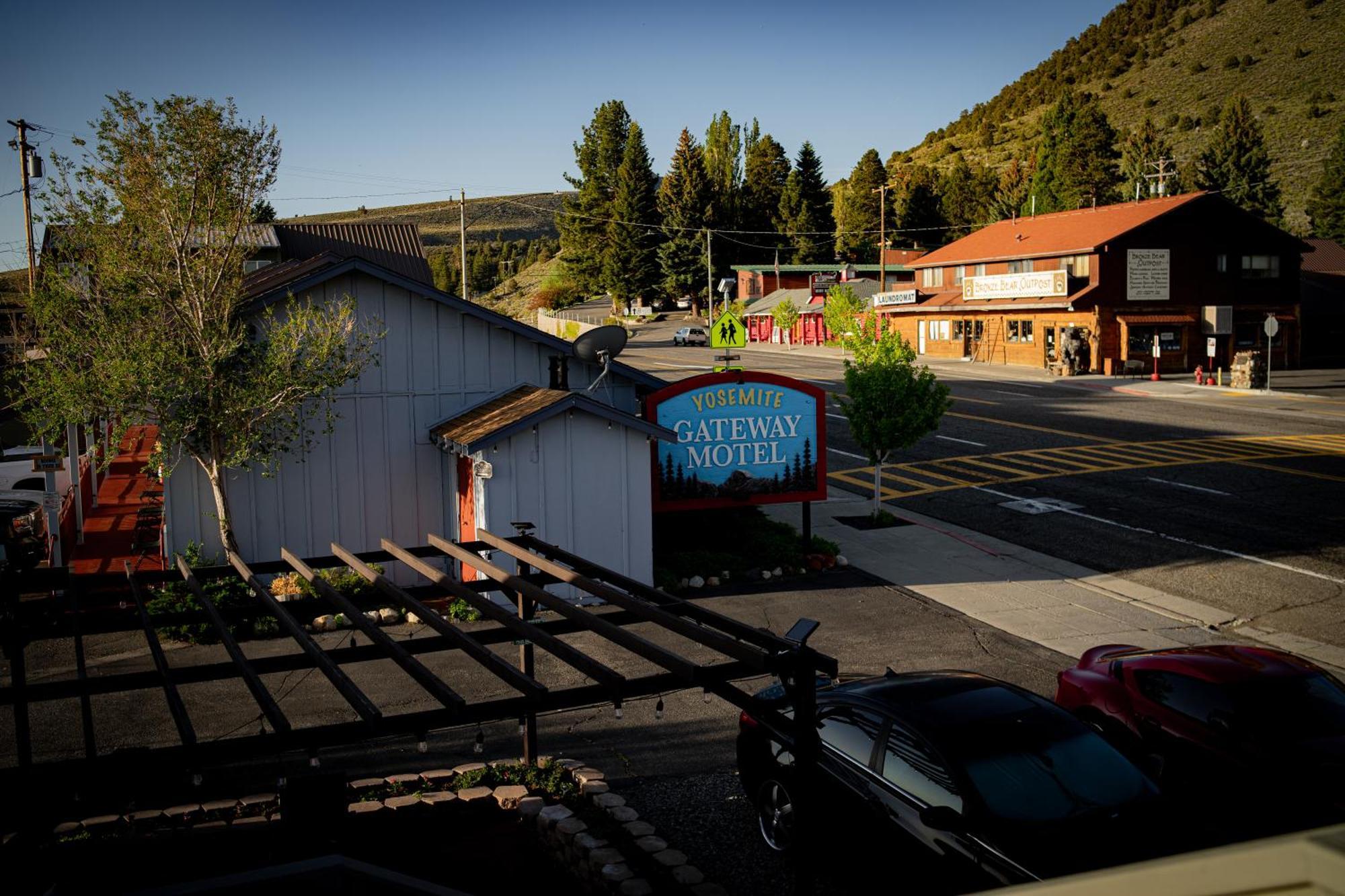 Yosemite Gateway Motel Lee Vining Eksteriør billede